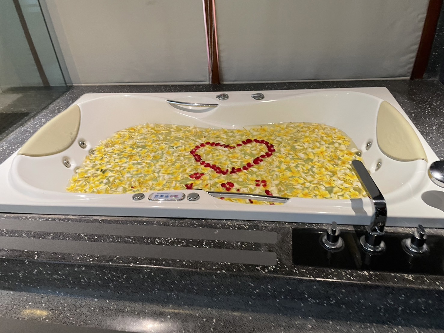 バスタブ