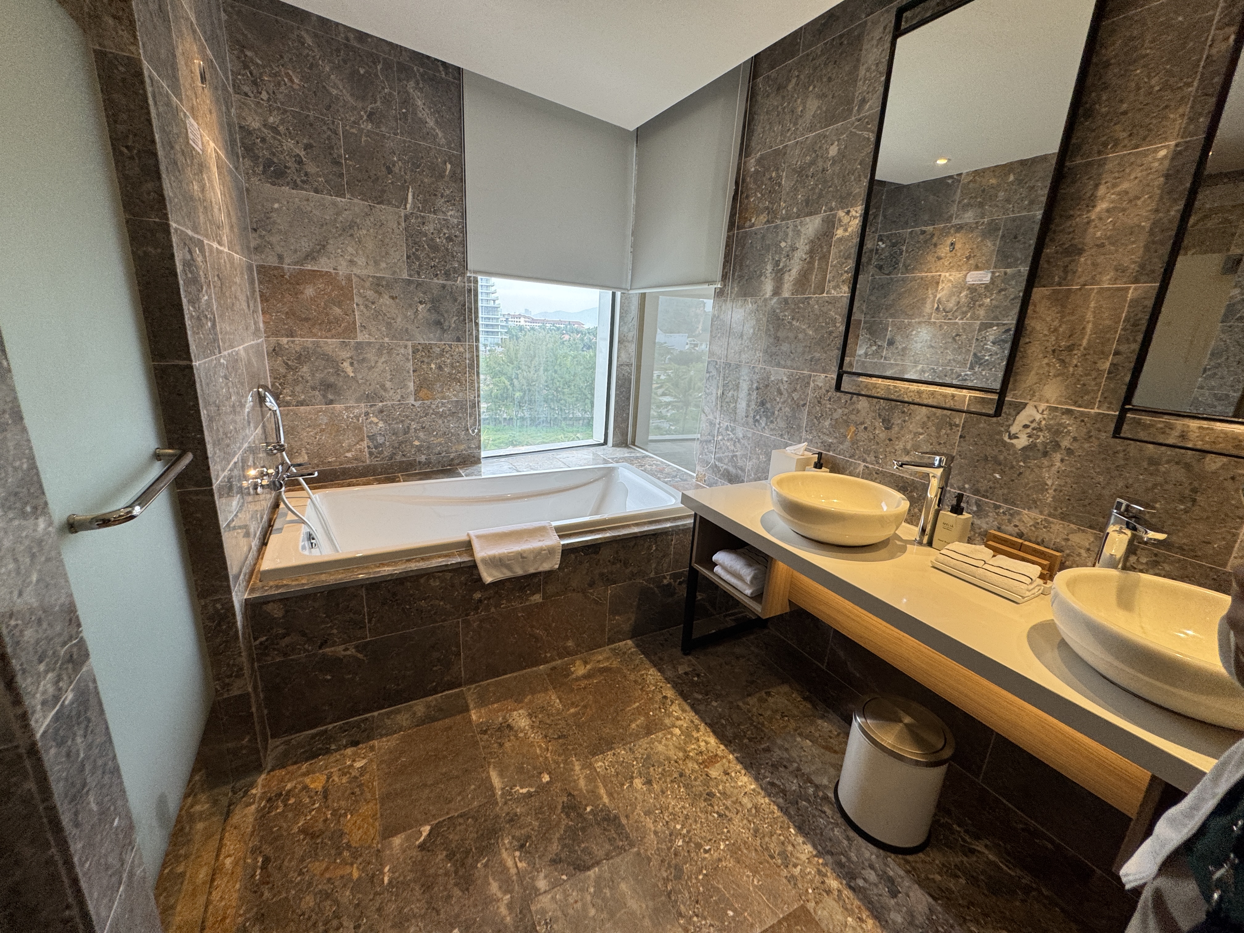 �Х��롼��