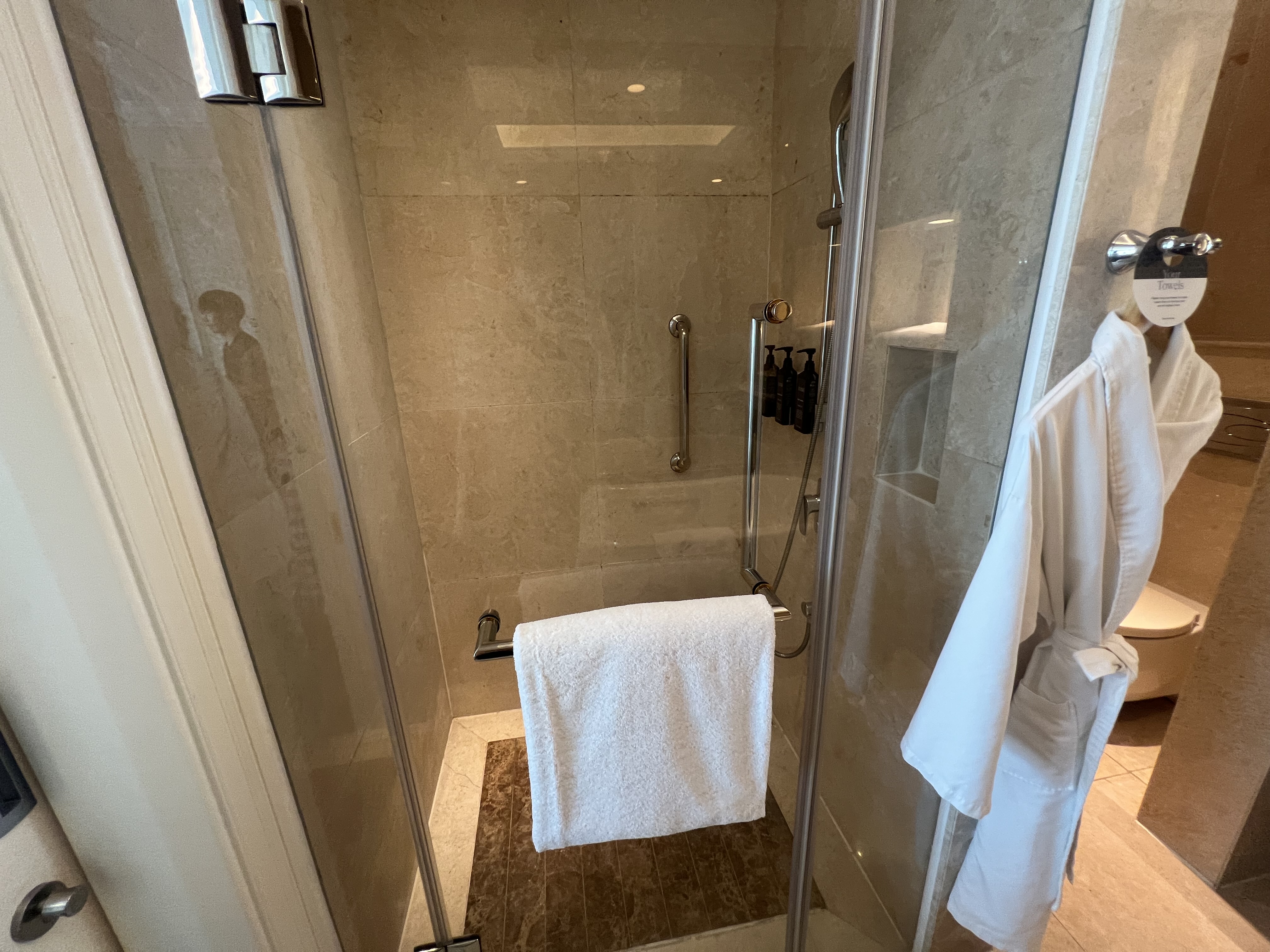 �������ڡ���