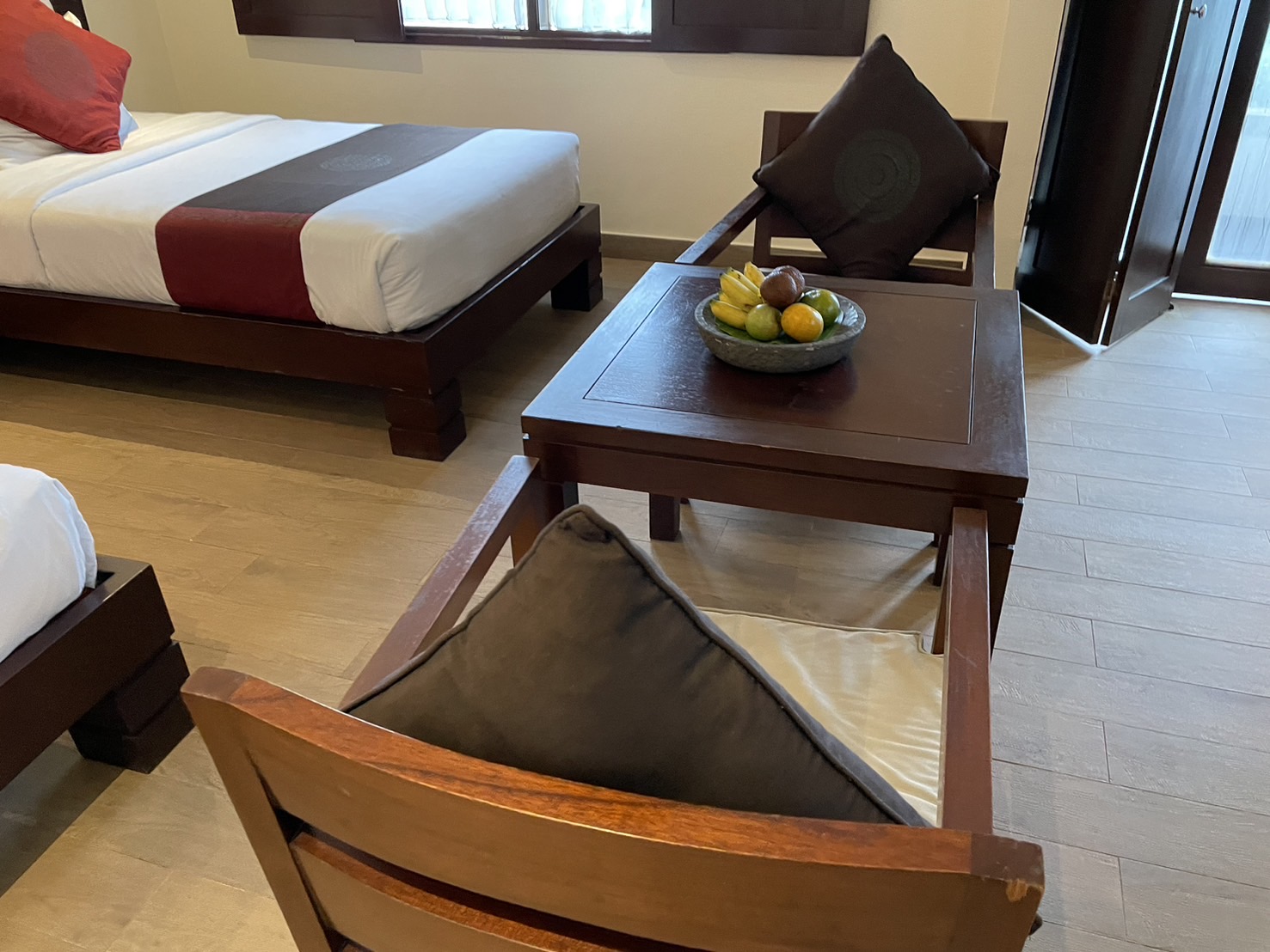 ���r���O�X�y�[�X