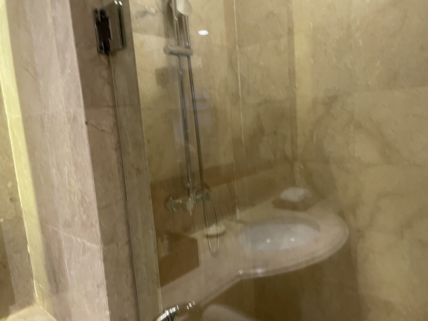 �V�����[�X�y�[�X