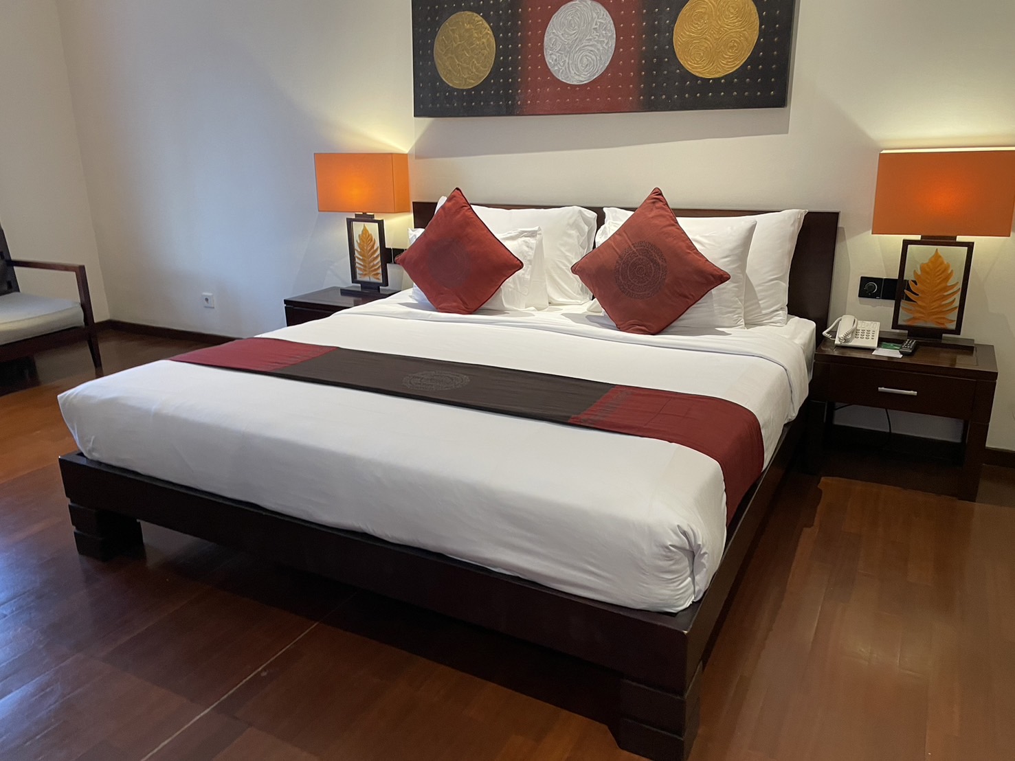 �x�b�h���[��