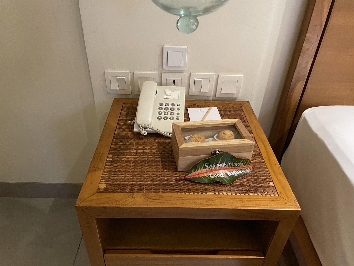 �����d�b