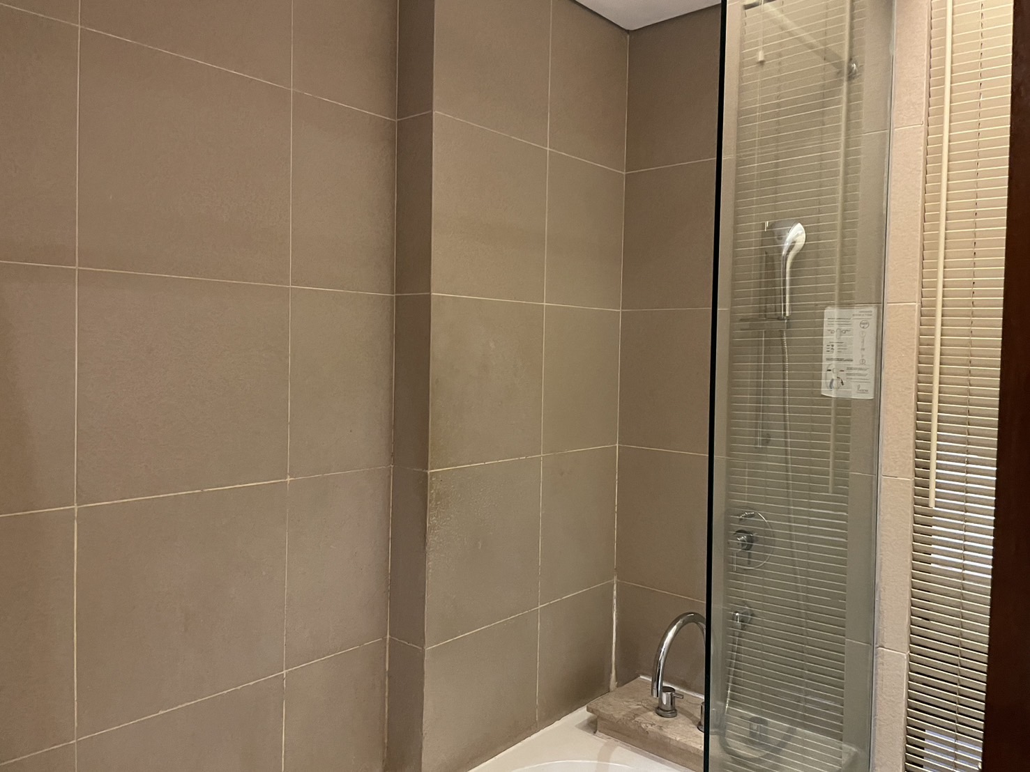 �V�����[