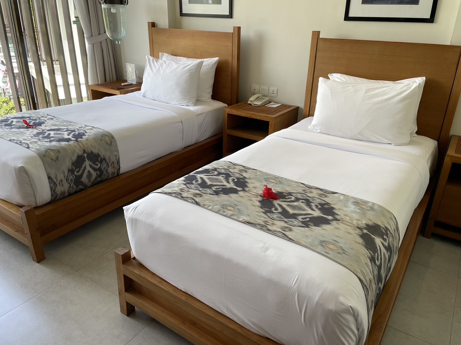 �x�b�h���[��(�c�C���x�b�h)