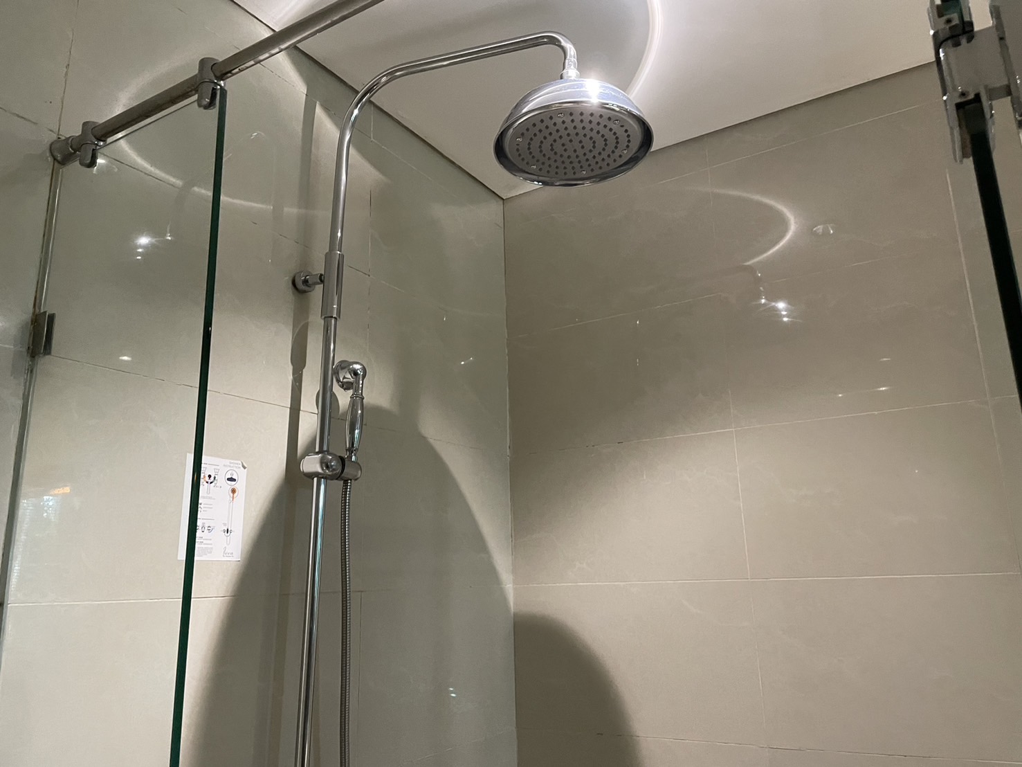 �V�����[�X�y�[�X