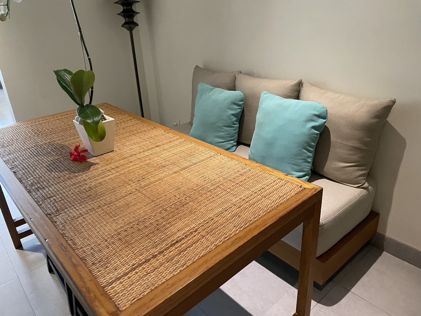 ���r���O�X�y�[�X