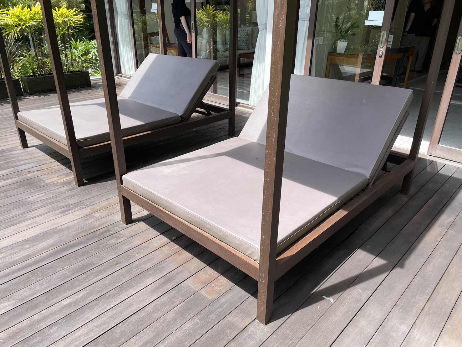 �f�C�x�b�h