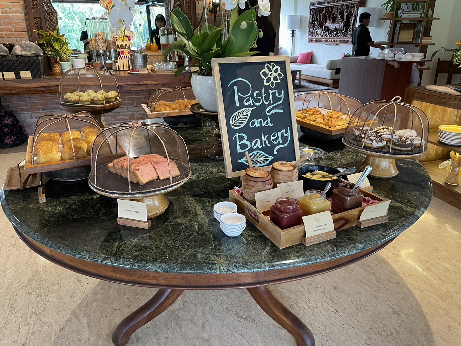 �u�b�t�F�R�[�i�[