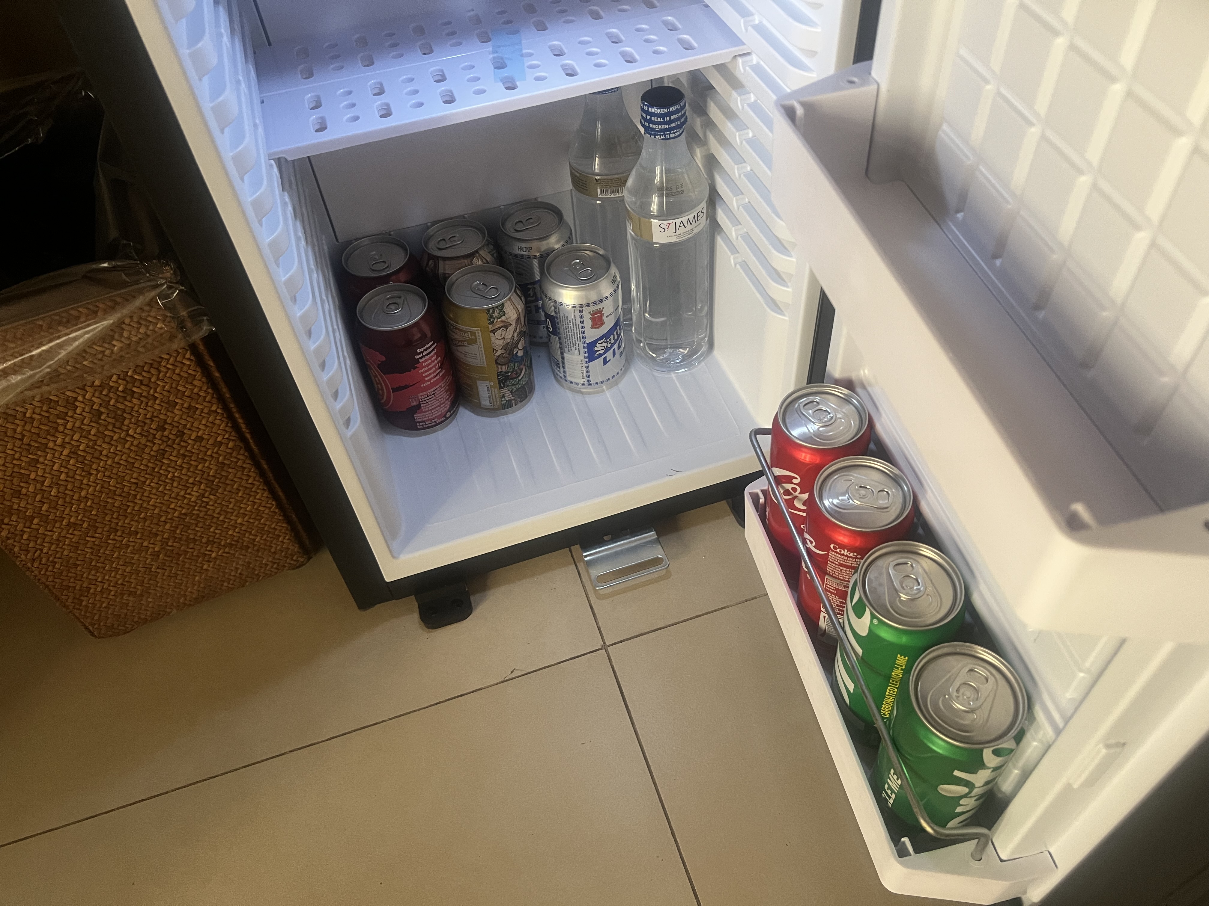 ���~�j�o�[�͗L��