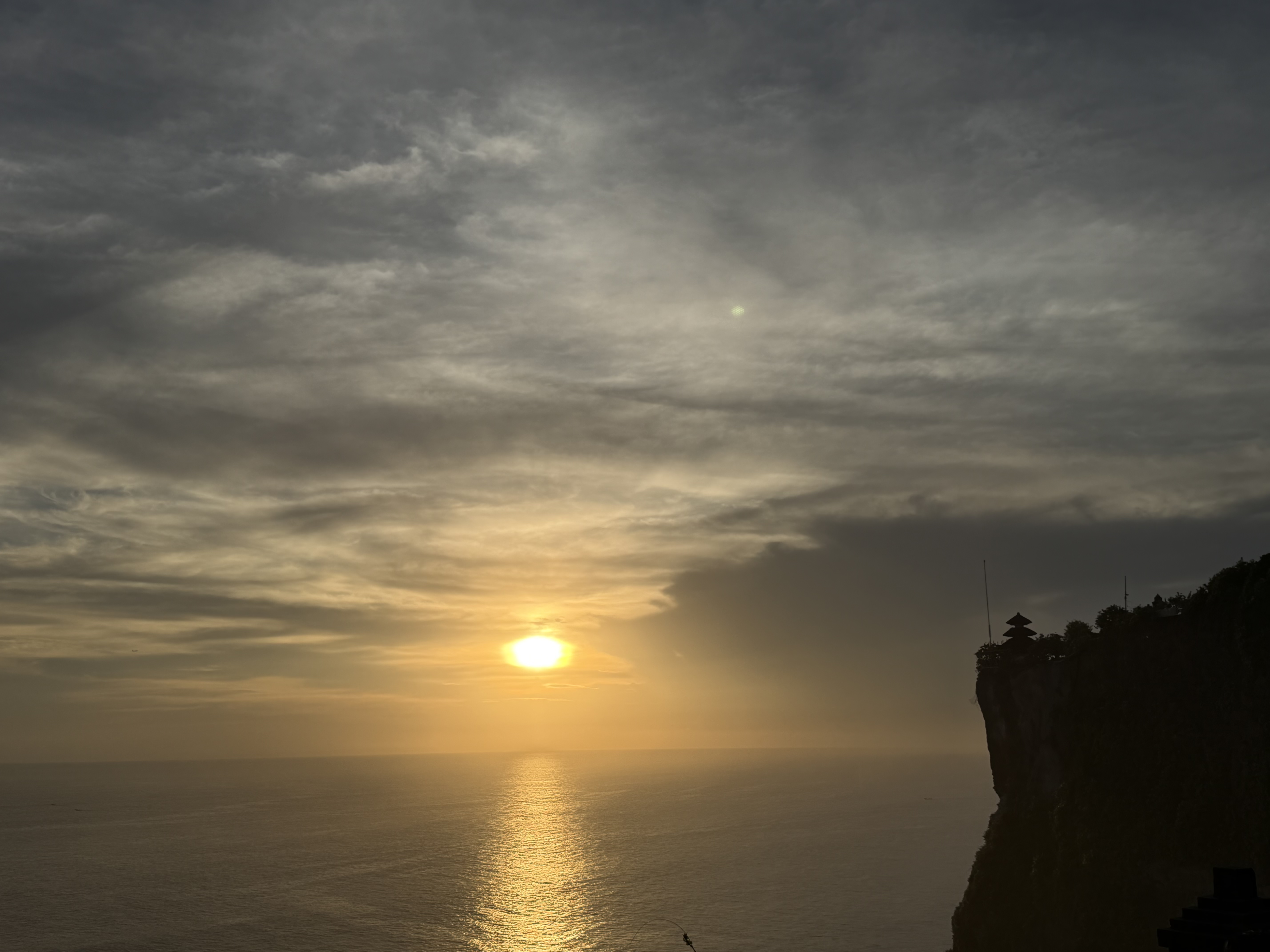 寺院からの夕日